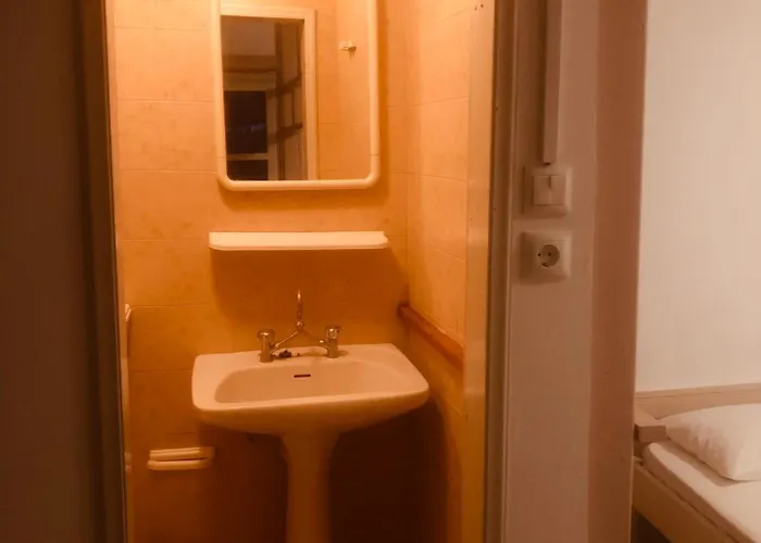 Barreira Beachfront 4 *